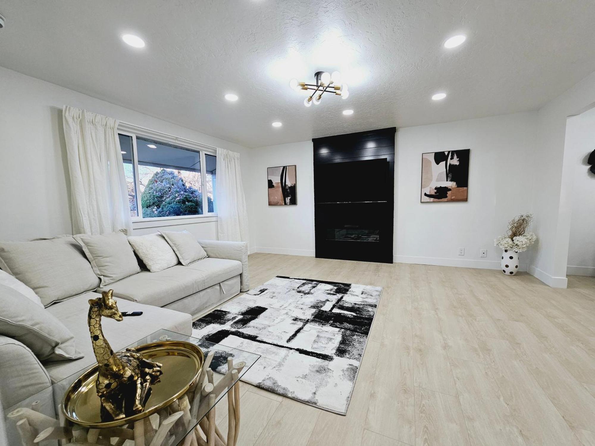 סנדי Luxury Getaway Close To Skiing Hiking In Slc מראה חיצוני תמונה